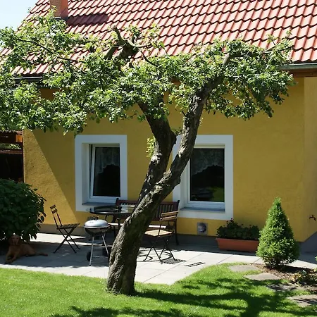 House Troja * Praga